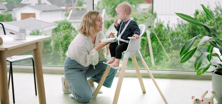 Як вибрати стільчик для годування малюка?